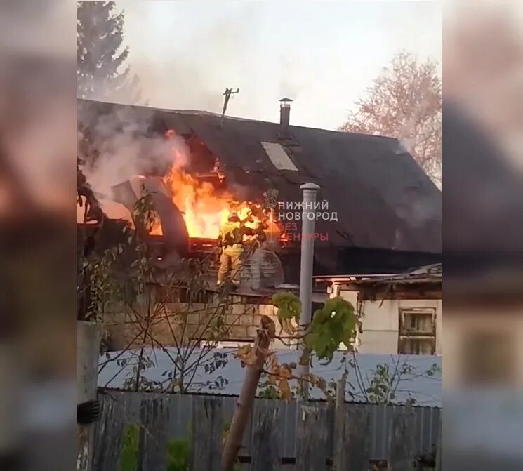 Пожар в Нижнем Новгороде на улице Кима. Пожар на ул Кима Нижний Новгород. Пожар в Нижнем Новгороде сейчас в Сормовском районе. Пожар в Нижнем Новгороде вчера в Сормовском районе.