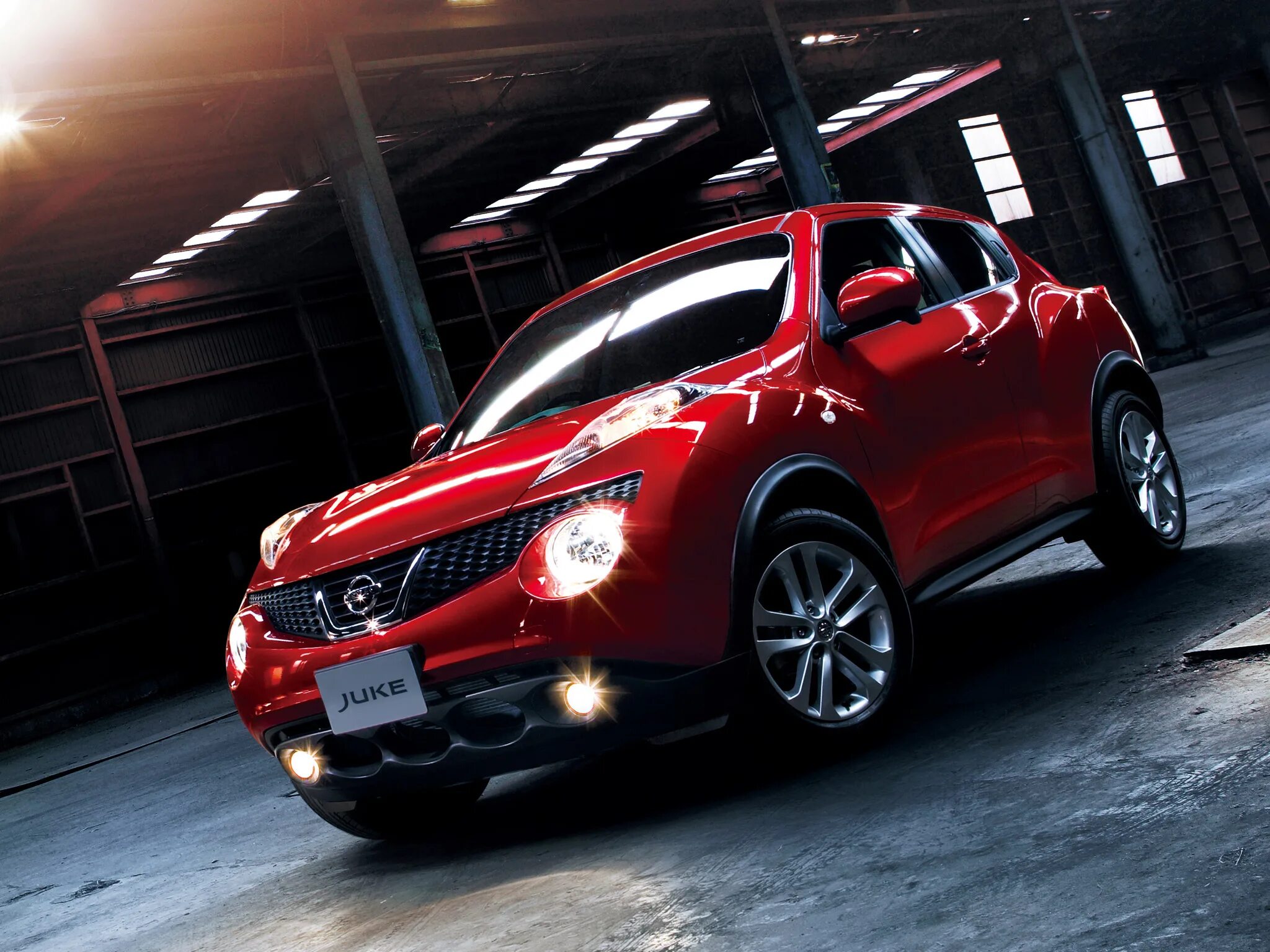 Машины похожие на ниссан. Nissan Juke 2010. Nissan Juke 2016. Nissan Juke Nismo Red. Ниссан Жук f15.