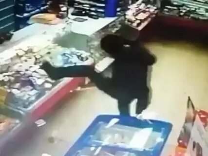 Уволили охрану