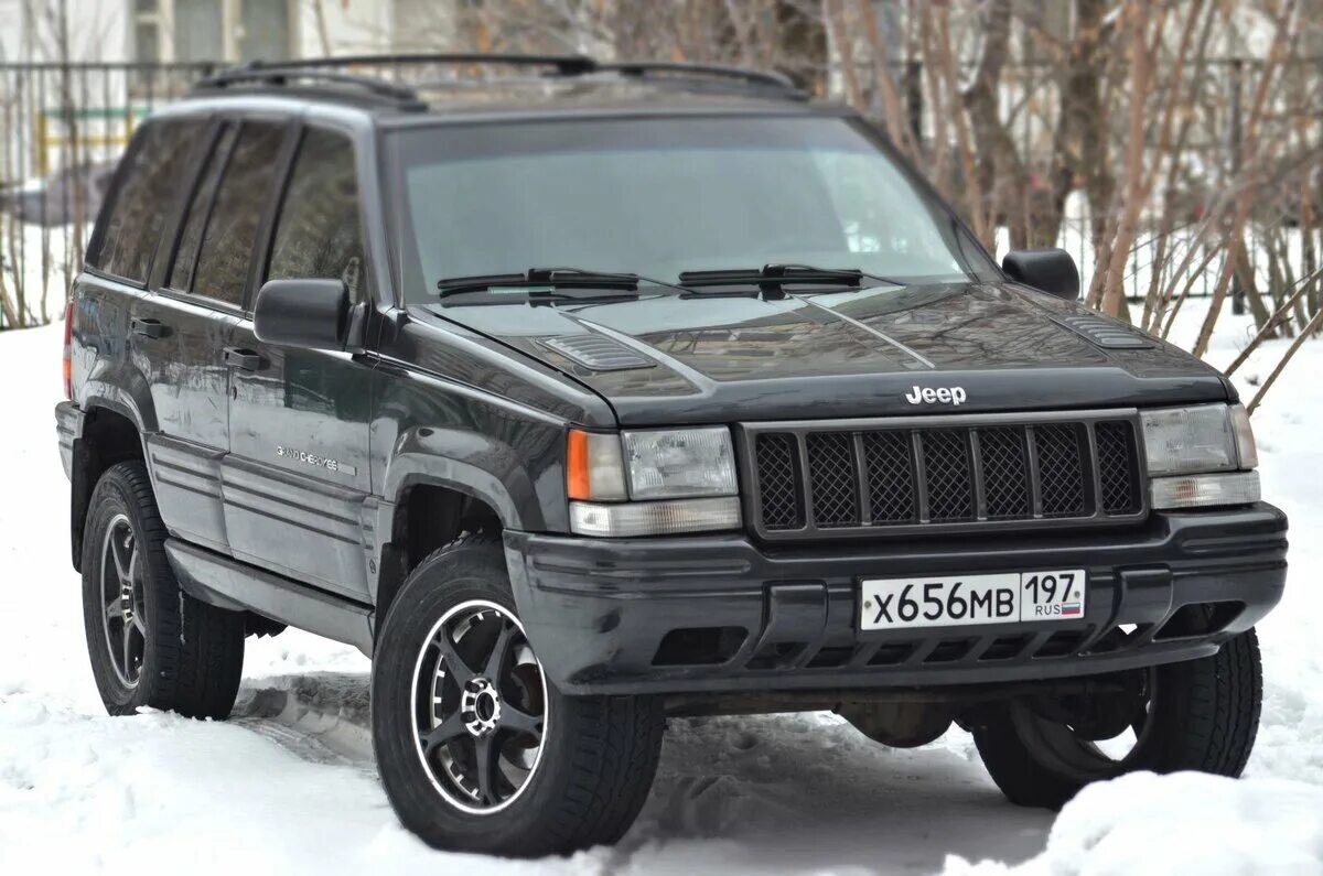 Jeep Grand Cherokee 1993 - 98. Jeep Grand Cherokee 90-х. Jeep Grand Cherokee 1993 5.2. Jeep Cherokee 1993 черный.