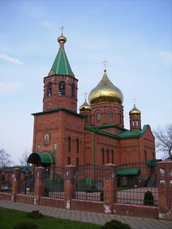 Где город кореновск. Владимирская Церковь Кореновск храм. Г Кореновск Краснодарский край храм. Церковь в Кореновске Краснодарского края. Кореновск Краснодарский край Димитровская Церковь.