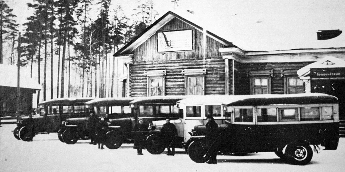 Автобус пермь закамск. Пермский автобус 1926. автобусы пермь в 1926 году. старинный транспорт пермского края.