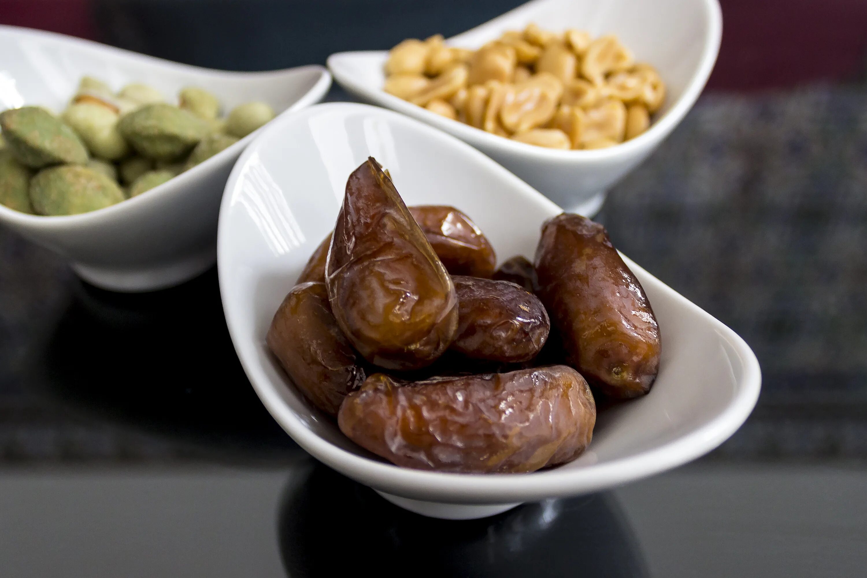 Eat dates