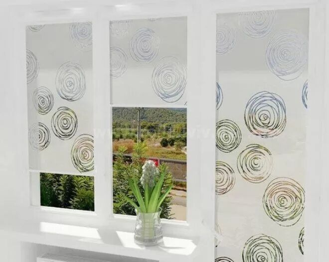 тюль на липучке на пластиковое окно. шторы на липучках. шторы на лоджию на липучках. тюль на окна на липучках. шторы на липучках на пластиковое окно.