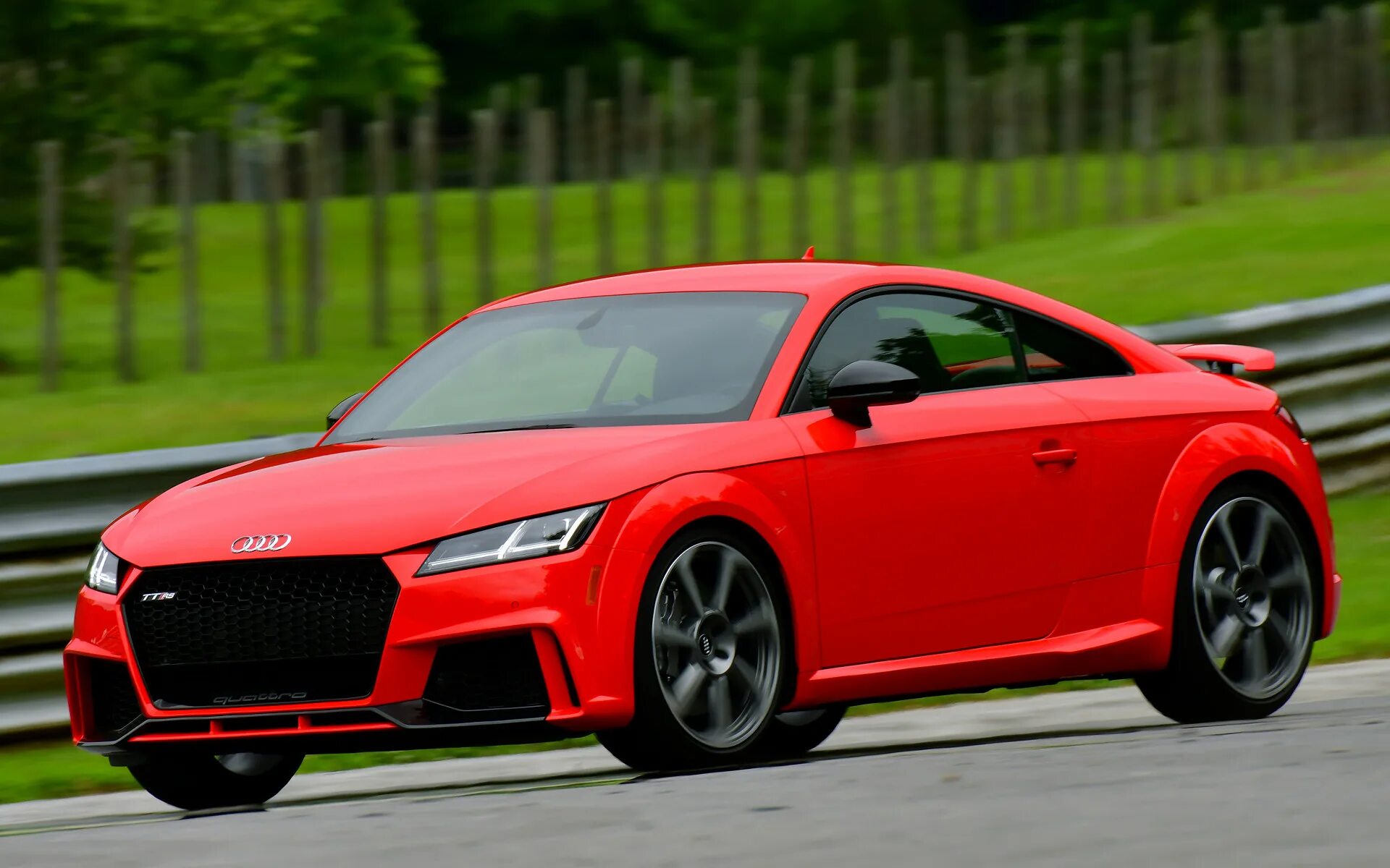 Где купе фото. Audi tt rs coupe 2017. ауди тт рс 2025 красная. ауди тт купе 2017. ауди тт рс 2017.