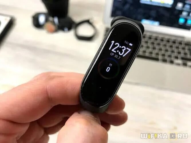 Как подключить xiaomi mi band 4. Mi Band 4 Прошивка. Браслет ми бэнд 4 подключить к телефону. Фитнес браслет mi Band 4 подключить к телефону. Xiaomi Band 4 настроить.