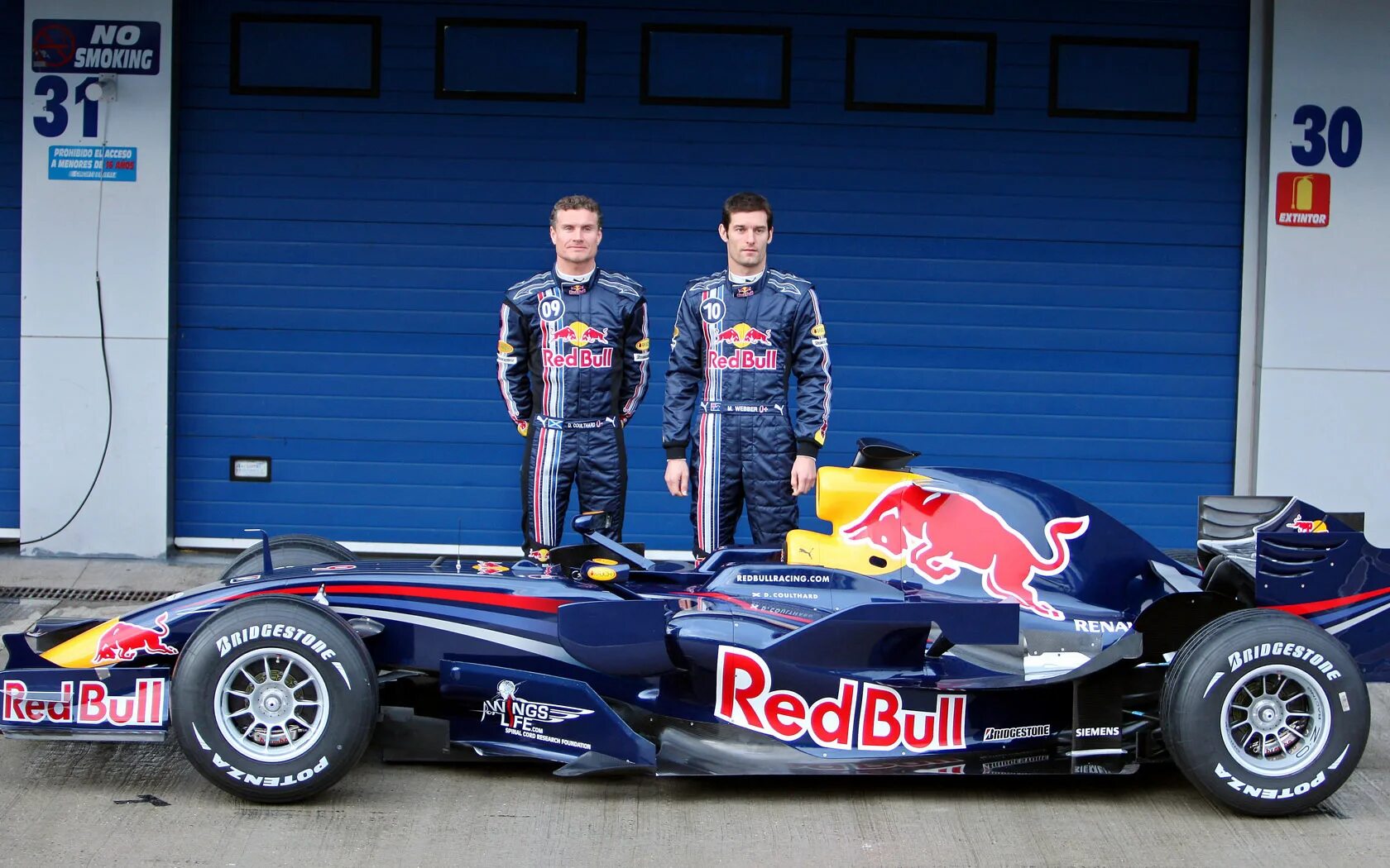 Red bull куруба. Red bull куруба. Red bull racing. Red bull rb7. Red bull rb7.