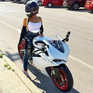 Мотоцикл для маленькой девушки