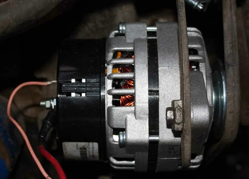 Генератор уаз 469. Диодный мост пежо 307. Генератор на калине. Греется генератор на авто. Резистор генератора хендай акцент.