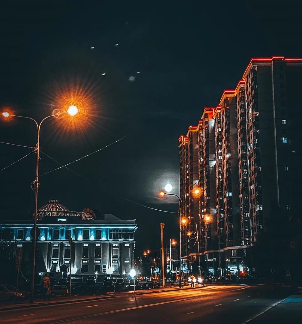 Сны города тюмень. Тюмень ночная республика. Манхэттен тюмень отель. Город снеоград. Сны города тюмень.