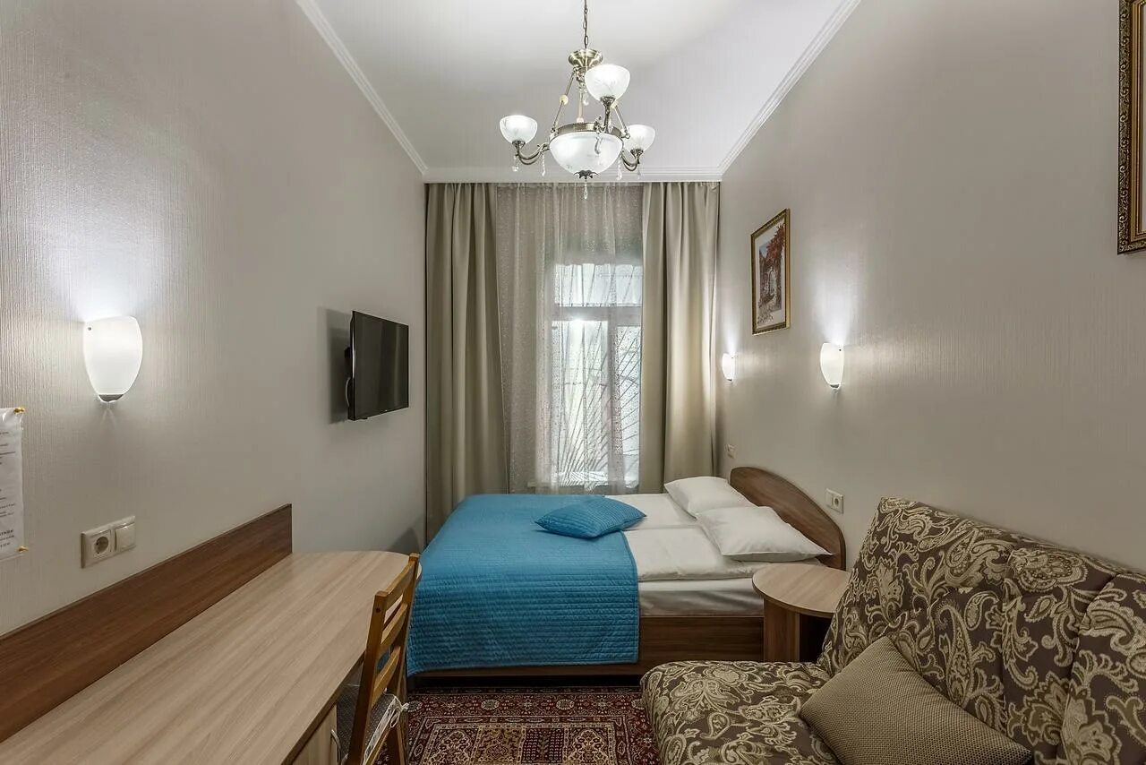 чехова мини. домик чехова в питере. приморский феодосия 2023. чехова мини. отель чехова питер.