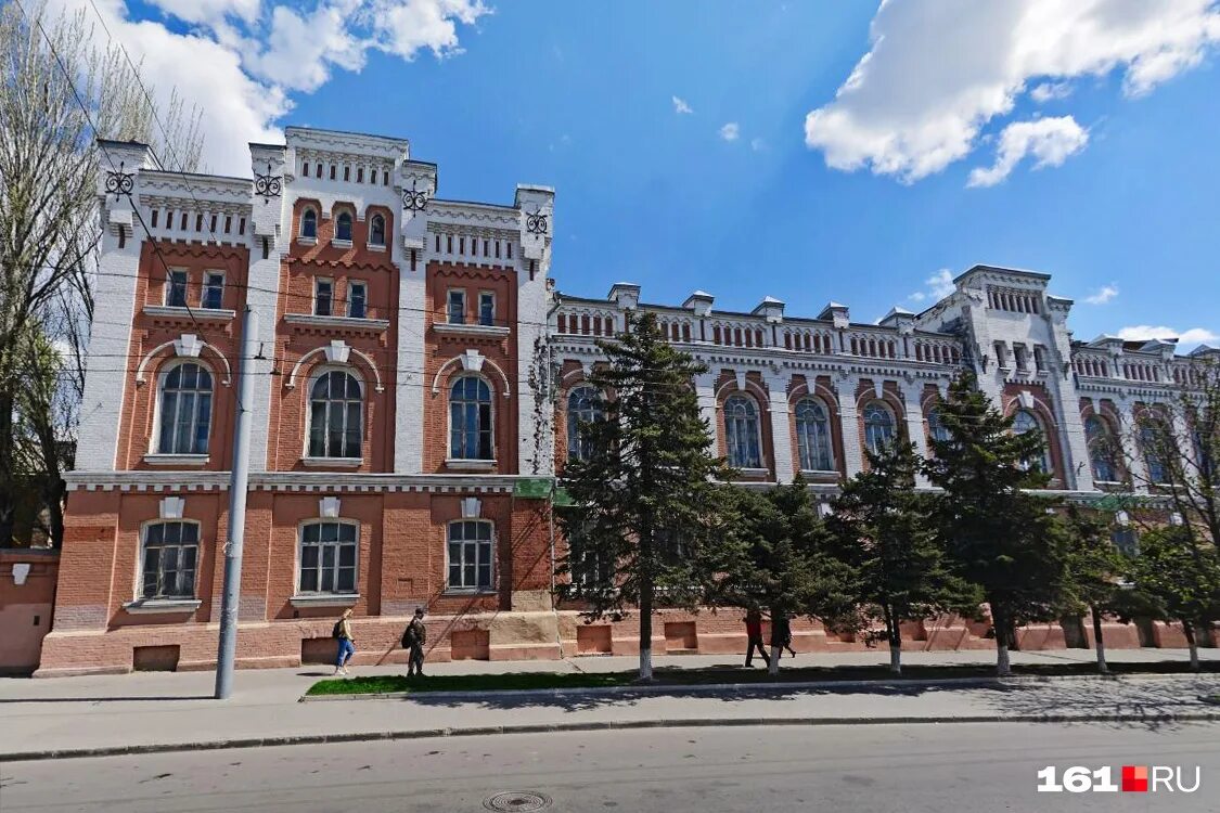 Ростовский винно-водочный завод. ВИНОВОДОЧНЫЙ завод Ростов на Дону. Винзавод Ростов на Дону Буденновский. Ростов на Дону Буденновский 70 винный завод. Ростов на дону корень