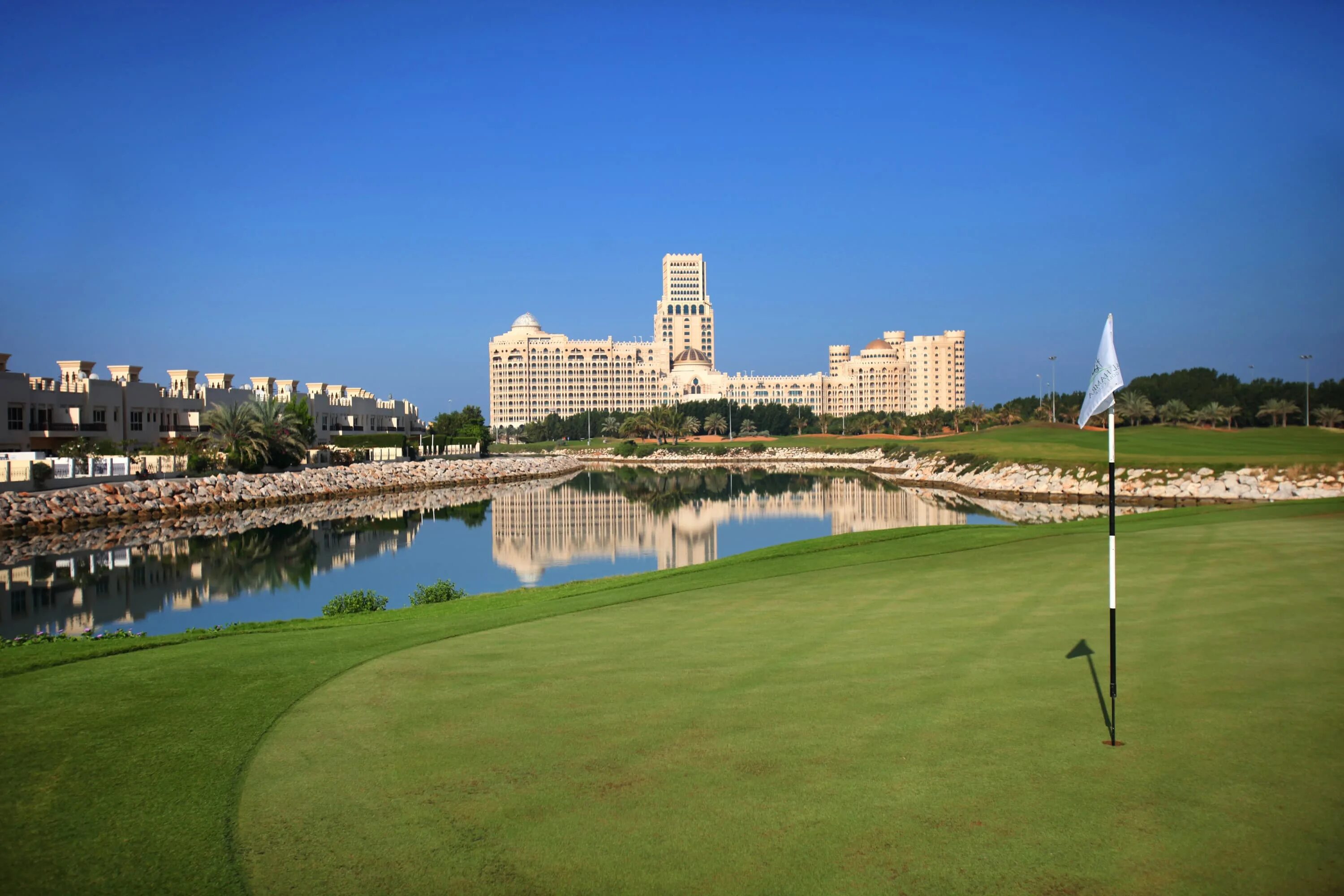 Al Hamra Golf Club. Эмират рас-Эль-Хайма. Waldorf Astoria ras al Khaimah 5 Аль ХАМРА. Ras al Khaimah ОАЭ, рас-Эль-Хайма.