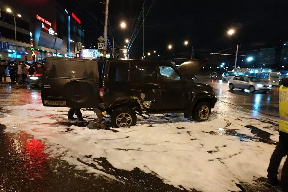 Вчера в мурманске. Мурманская обл город апатиты наезд на девушку на пешеходном переходе. Новости мурманска сегодня. Новости мурманска сегодня. Северное сияние в мурманске.