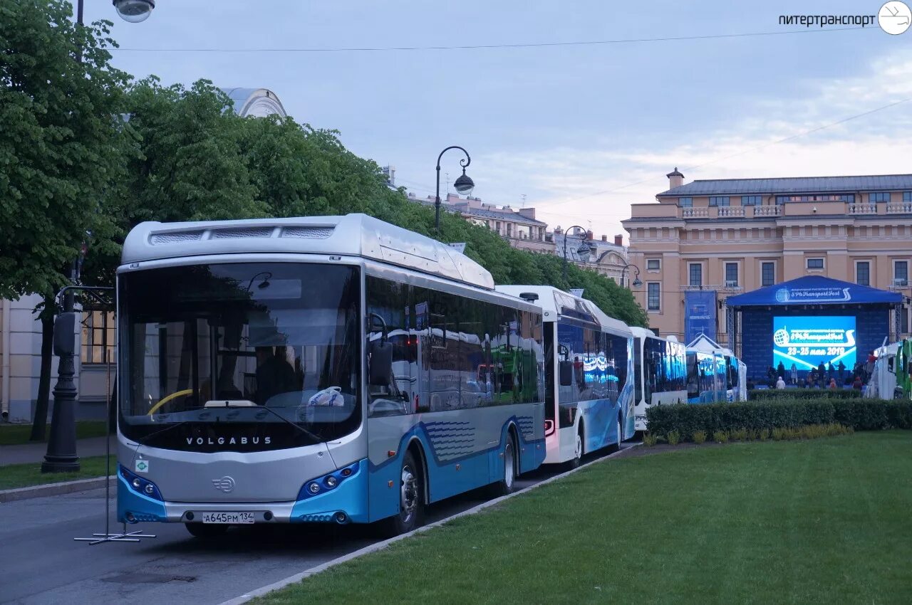 Пассажиравтотранс музей в санкт петербурге. Электробусы пассажиравтотранс. парк электробусов. электробус киев. электробус lev.