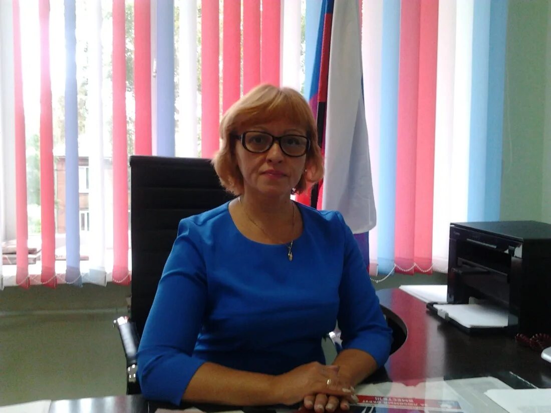 директор школы 50. директор школы 50. директор 50 школы. школа 107 ташкент. директор школы 50ставропоьь.