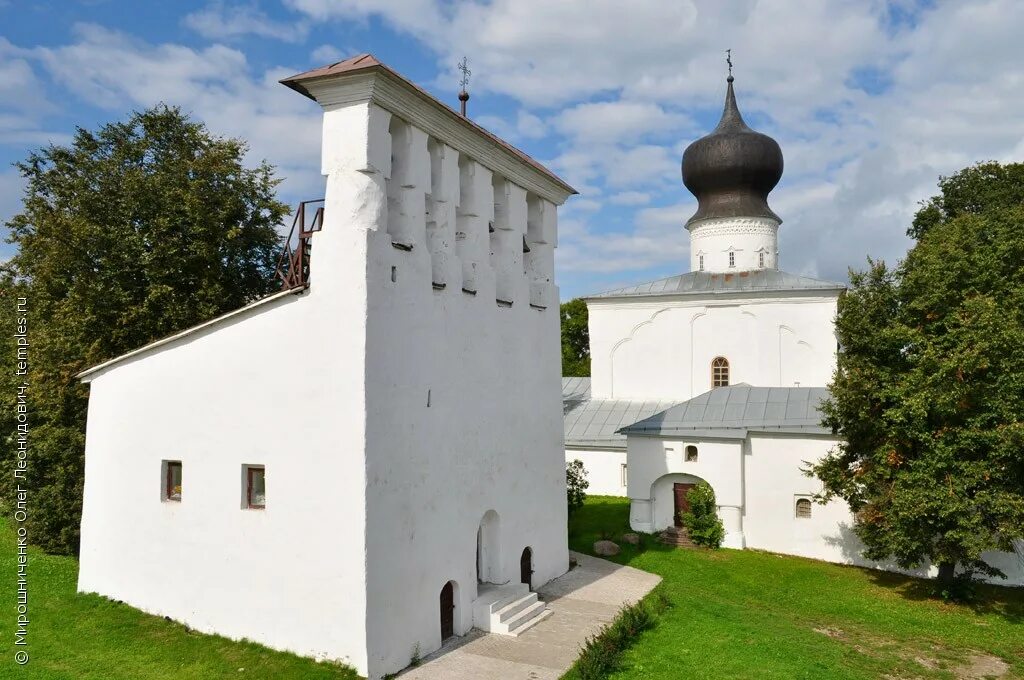 звоннице церкви успения с пароменья в пскове. псков церковь успения божией матери. звоннице церкви успения с пароменья в пскове. успения с пароменья псков. храм успения с пароменья.