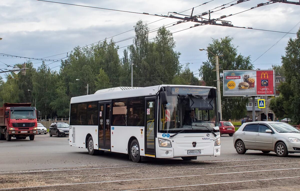 Автобус 529 маршрут. ЛИАЗ 529. ЛИАЗ 4292 Ярославль. 42 Автобус Ярославль. Маршрут 42 в Ярославле.