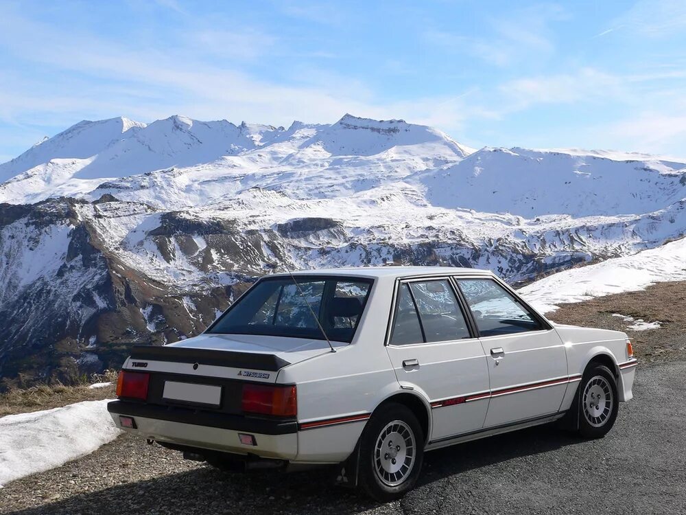 Mitsubishi 3 1. Mitsubishi Lancer, 1982. Mitsubishi Lancer 1983. Митсубиси Лансер 1982. Митсубиси Лансер 3.