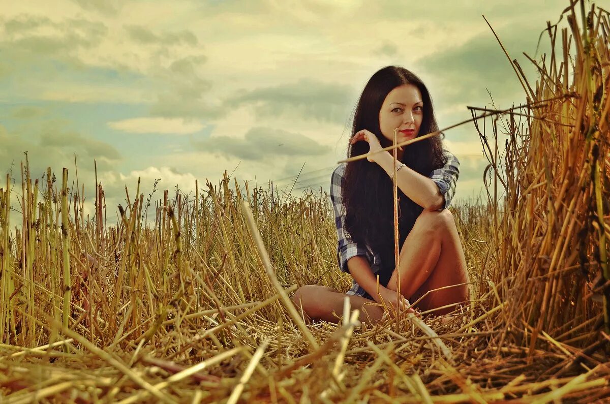 селяночка девушка. красотки из деревни. селяночки. селяночка фотосессия. селяночка селянка.