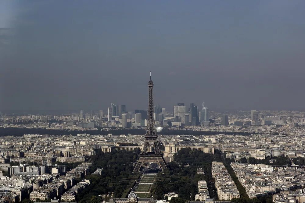 30 городов где можно увидеть ее. Вид с башни Монпарнас в Париже. Париж вид с холма. Париж вид с неба. Вечерний вид с башни Монпарнас.