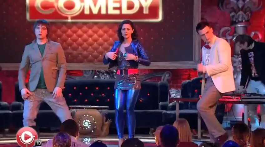 Марина кравец камеди клаб. Камеди клаб демис. Демис карибидис и марина кравец. Демис карибидис и марина кравец. Камеди клаб шарлотт в гостях.