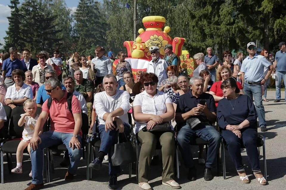 Село сенгилеевское погода. Город Сенгилей Ульяновская область. Население Сенгилея Ульяновской области. Фестиваль "Спасы земли Сенгилеевской". Г Сенгилей Сенгилеевский район.