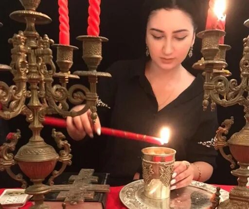 Маги шарлатаны. Анна маг. Гадалка экстрасенс. Кто знает ясновидящую. Гадалка кемерово.