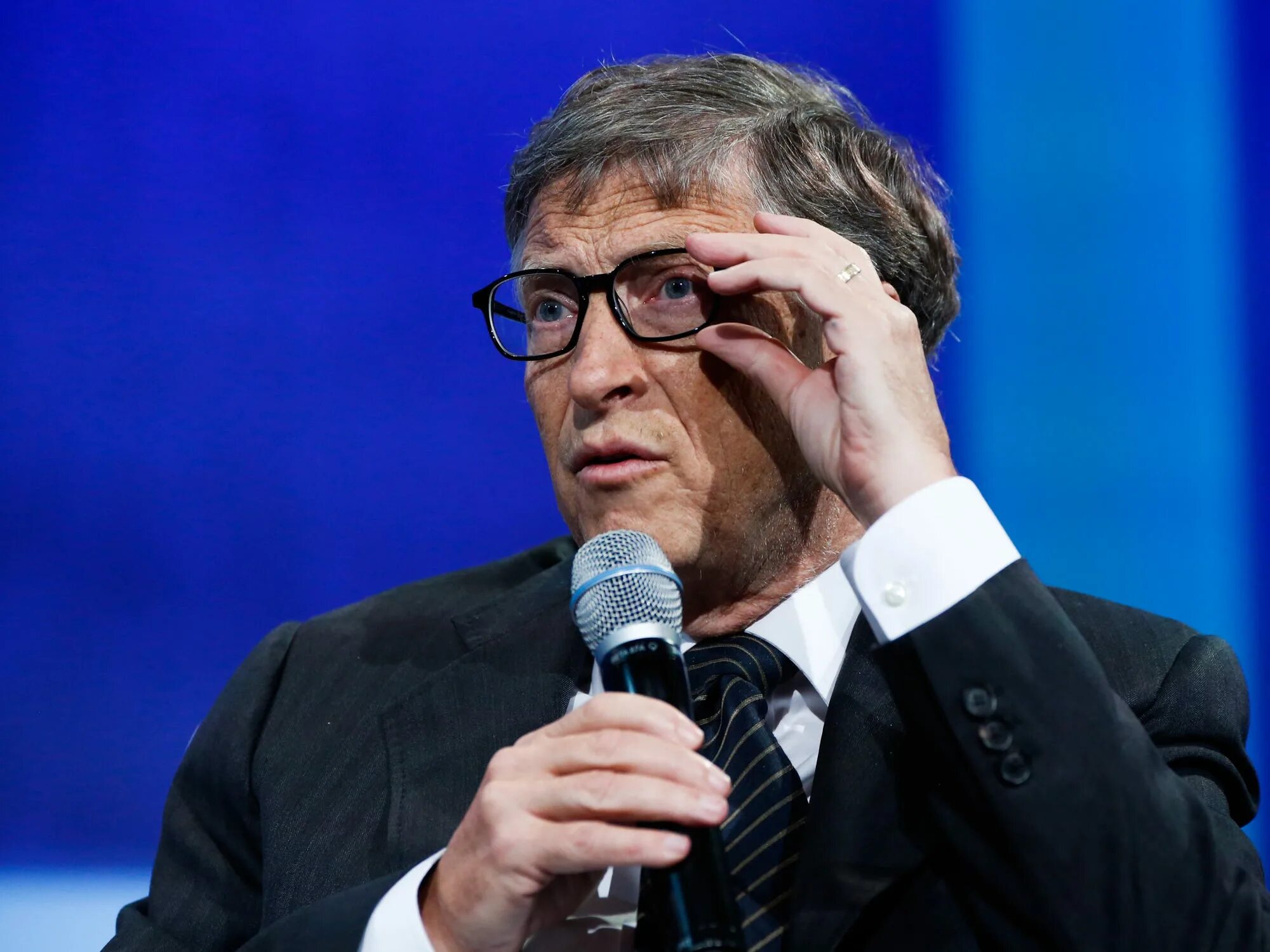 Последний твит билла гейтса. Билл гейтс конспирология. Билл гейтс монстр. Билл гейтс 2021. Билл гейтс фото 2020.