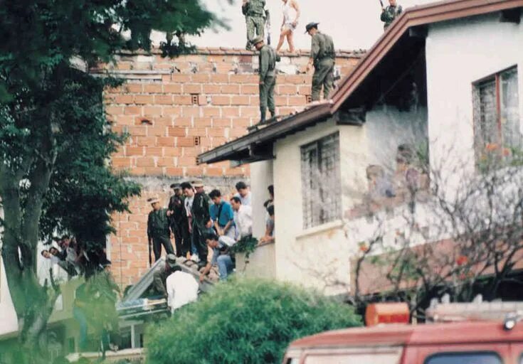 How Pablo Escobar Spent His Billions - YouTube
