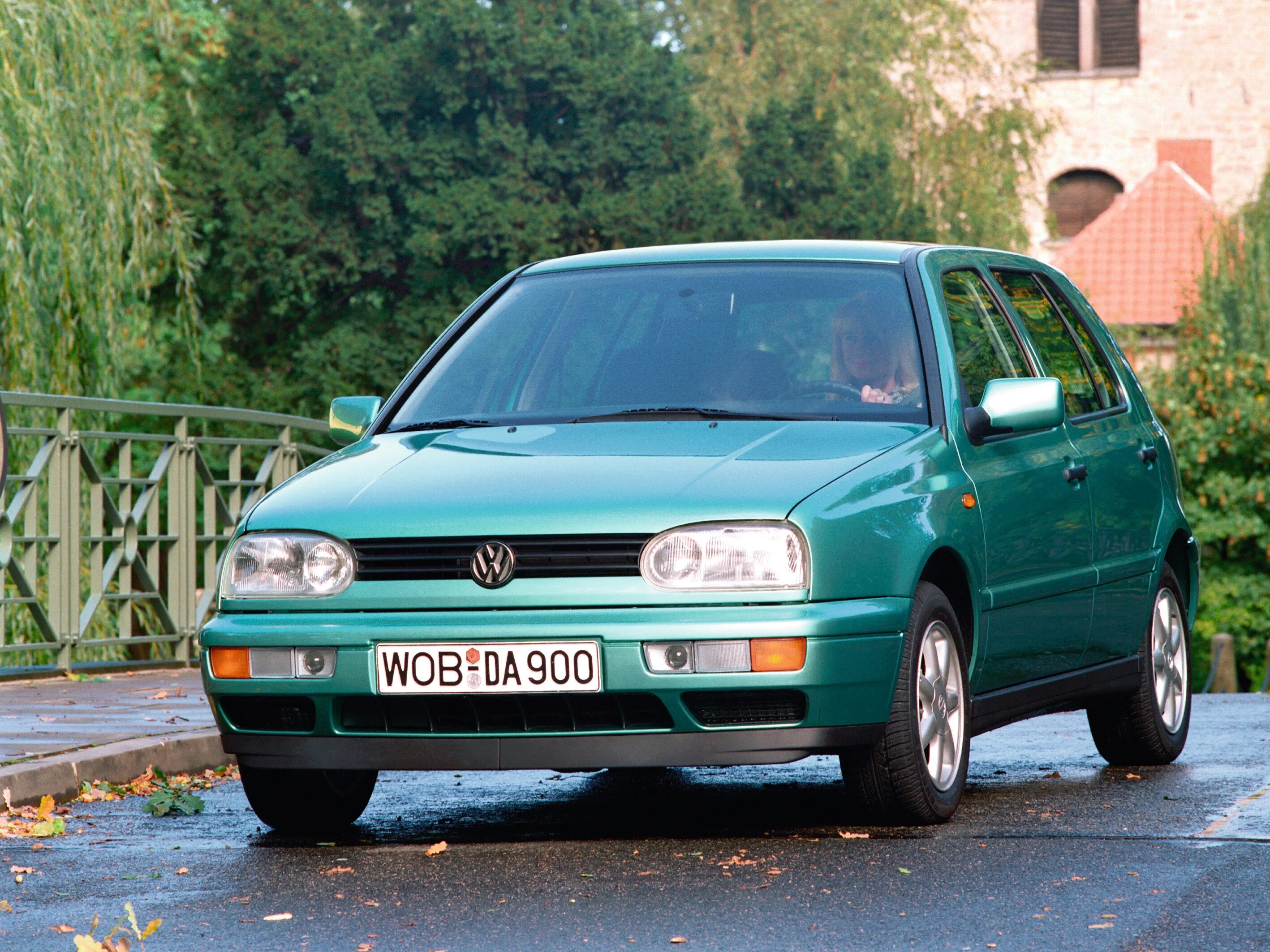 91 95 года. Фольксваген гольф 3. Volkswagen гольф 3. Volkswagen Golf 3 Сток. Volkswagen гольф 1995.