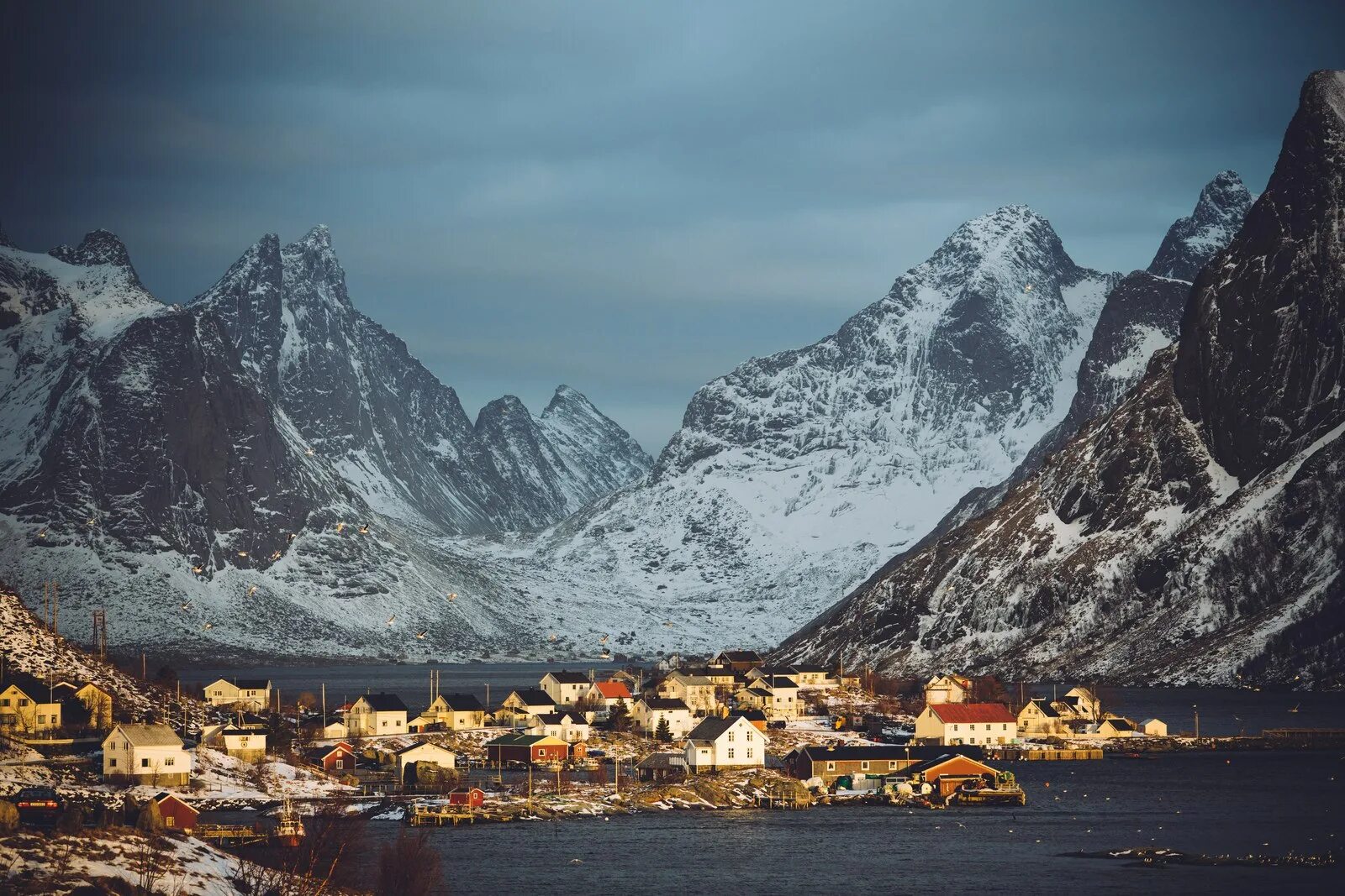 Самая высокая точка скандинавских гор. Скандинавские горы. Холодные пейзажи Норвегии. Швеция скандинавские горы.