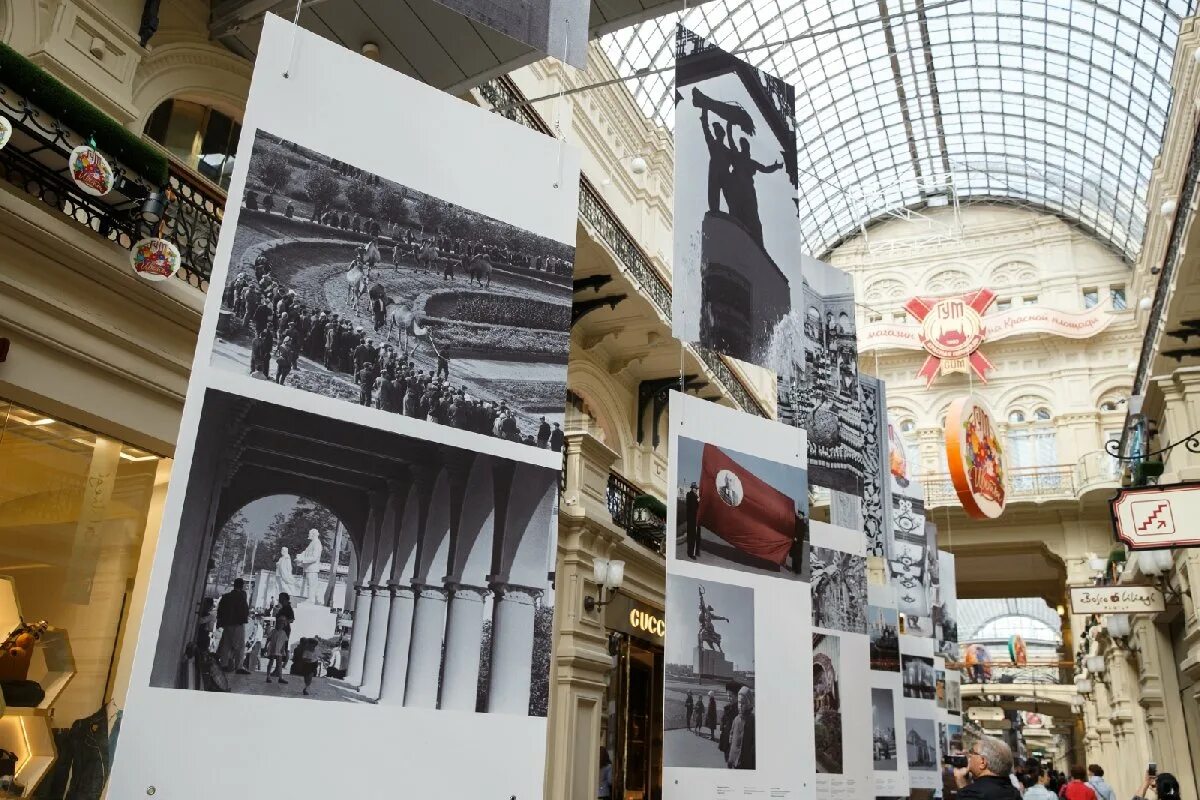 Программа выставки на вднх. Фотовыставка в гуме. гум выставка. гум стенд. фотовыставка на вднх.