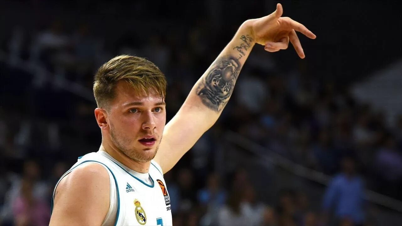 Mavs to Retire Kobe's Number! Luka Honors Shoes! 2019-20 NBA Season - YouTube