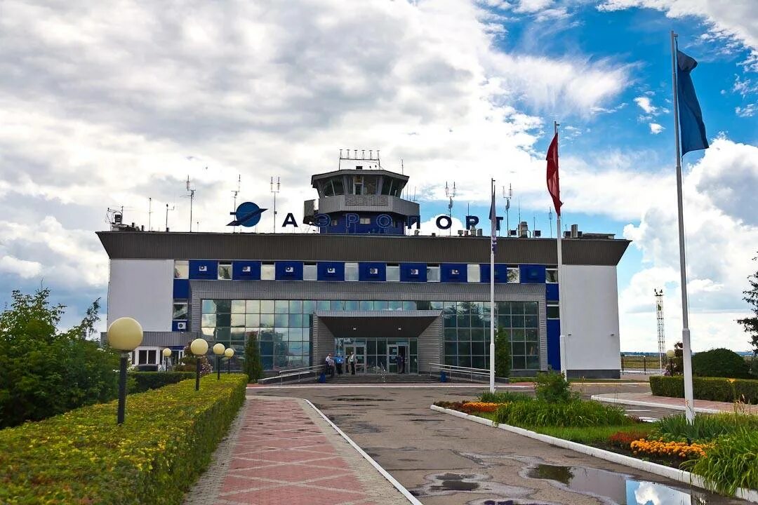 Черкесск аэропорт. Аэропорт города Пензы. Аэропорт Пенза Пенза. Аэропорт Терновка Пенза. Аэропорт Пенза старый.