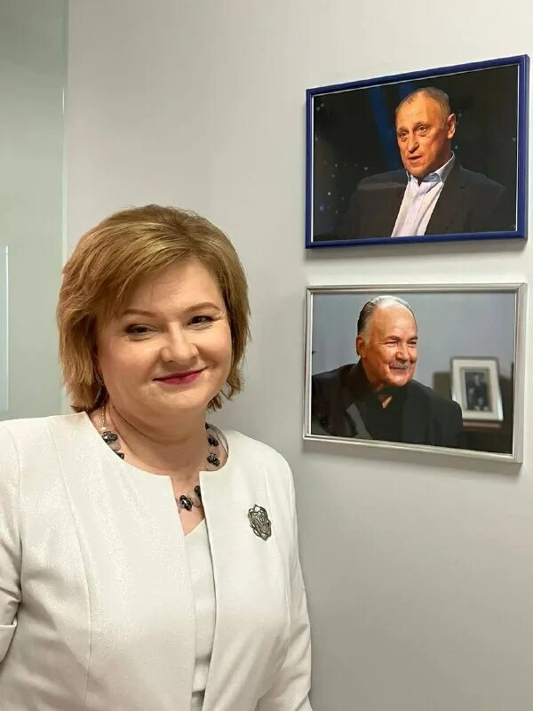 заведующая кафедрой экономики. экономика труда и персонала мгу. елена линькова доктор исторических наук. политолог руководитель кафедры мгу. колосова риорита пантелеймоновна.