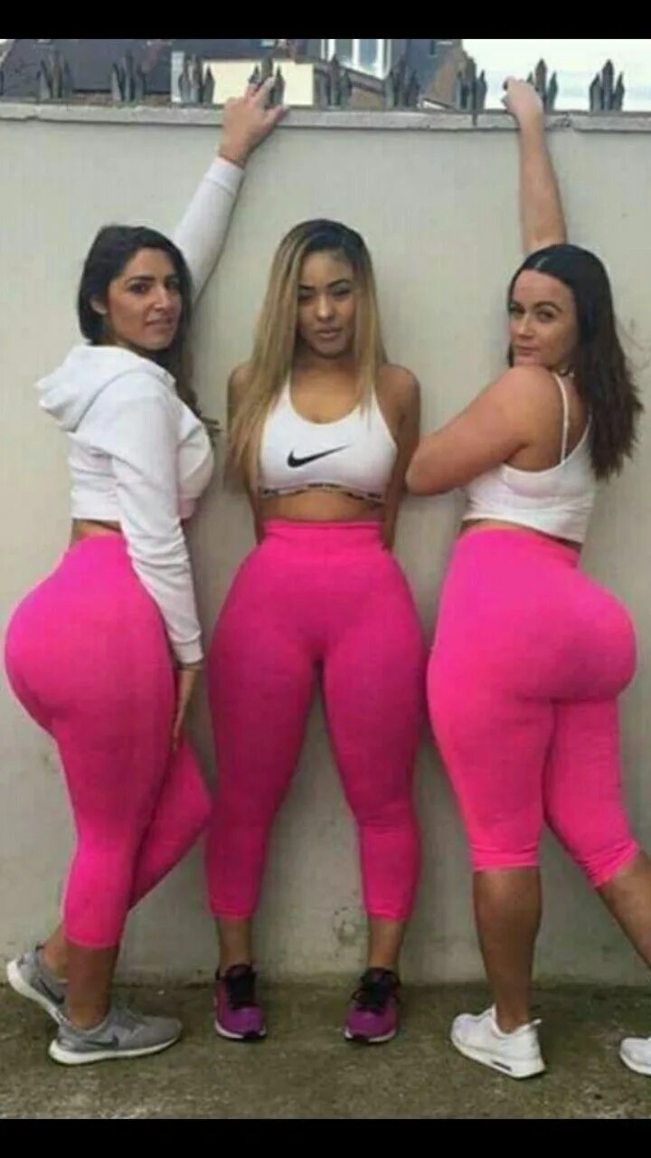 Biggest girl video. Красотки с большой грудью из тик тока. Biggest girl video. Много красивых взрослых женщин. Biggest girl video.