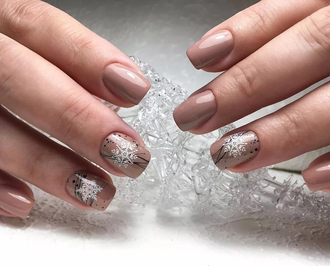 маникюр зимний нежный на короткие ногти. маникюр на короткие ногти нежные 2023 зима. маникюр на короткие ногти нежные 2023 зима. маникюр зимний нежный. маникюр на короткие ногти нежные 2023 зима.