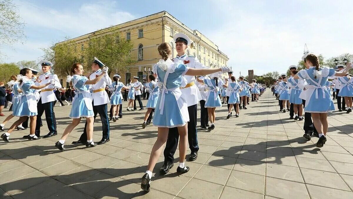 5 мая мероприятие. Вальс Победы Оренбург. Вальс Победы Оренбург 9 мая. Вальс Победы Тоцкое 2022. Оренбург вальс Победы в Оренбурге 2022.