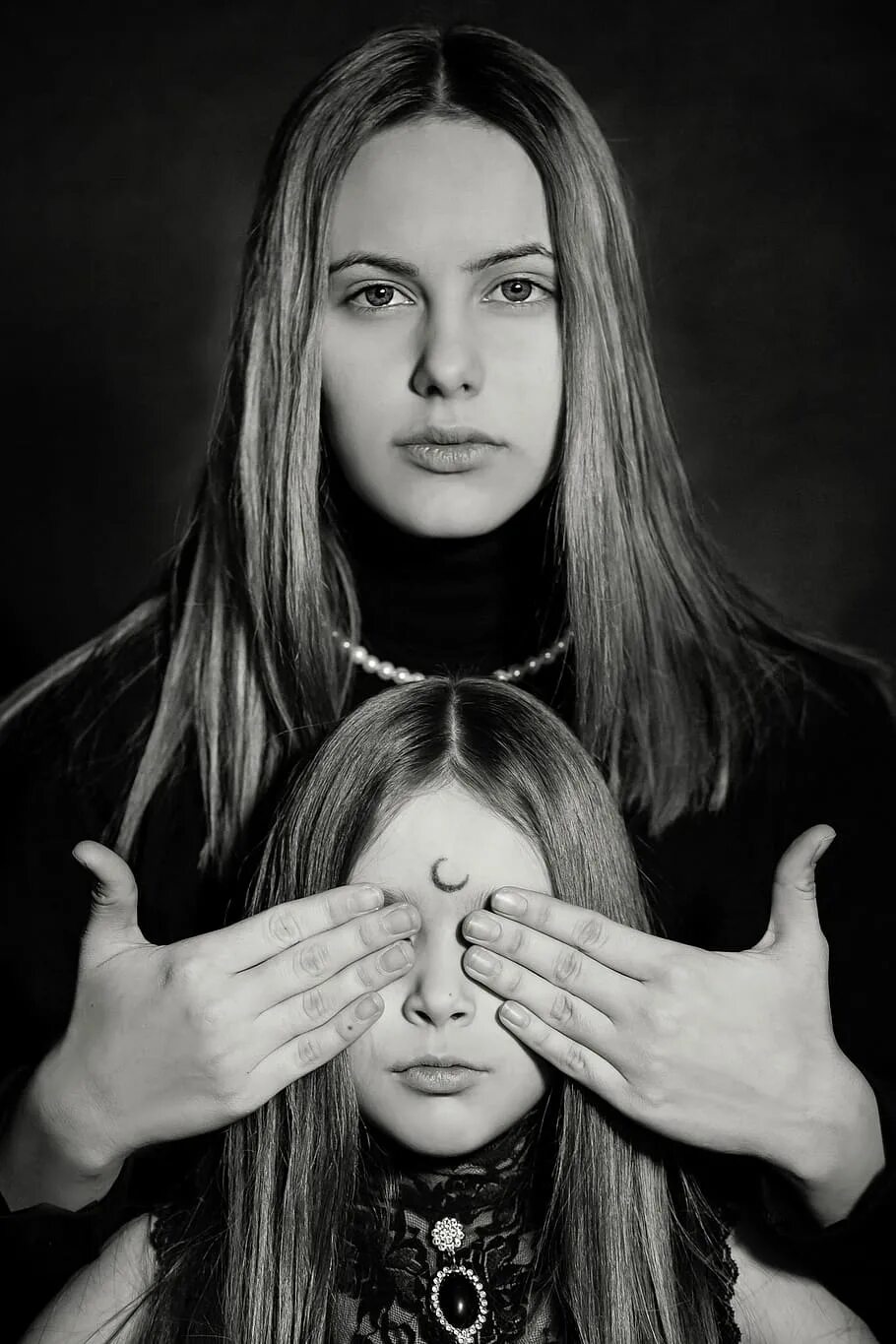 Covering my eyes. Архетип девочка. tinylotuscult фото. tinylotuscult youngnю. covering.