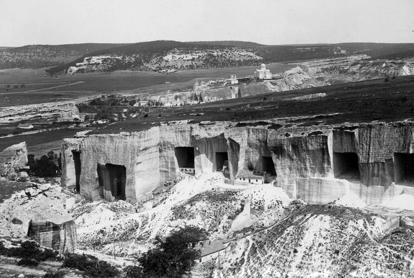 Взрыв штольни Инкерман 1942. Инкерманские штольни (Шампаны) Крым. Карьер Инкерман штольни. 103 инкерман