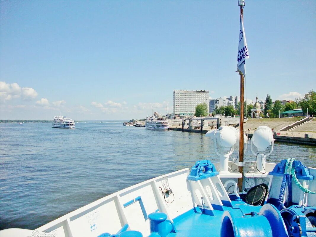 уэндли пирс. причал вечер. пирс на озере. речная барка на волге тверь 19 век. усть пристань обь.