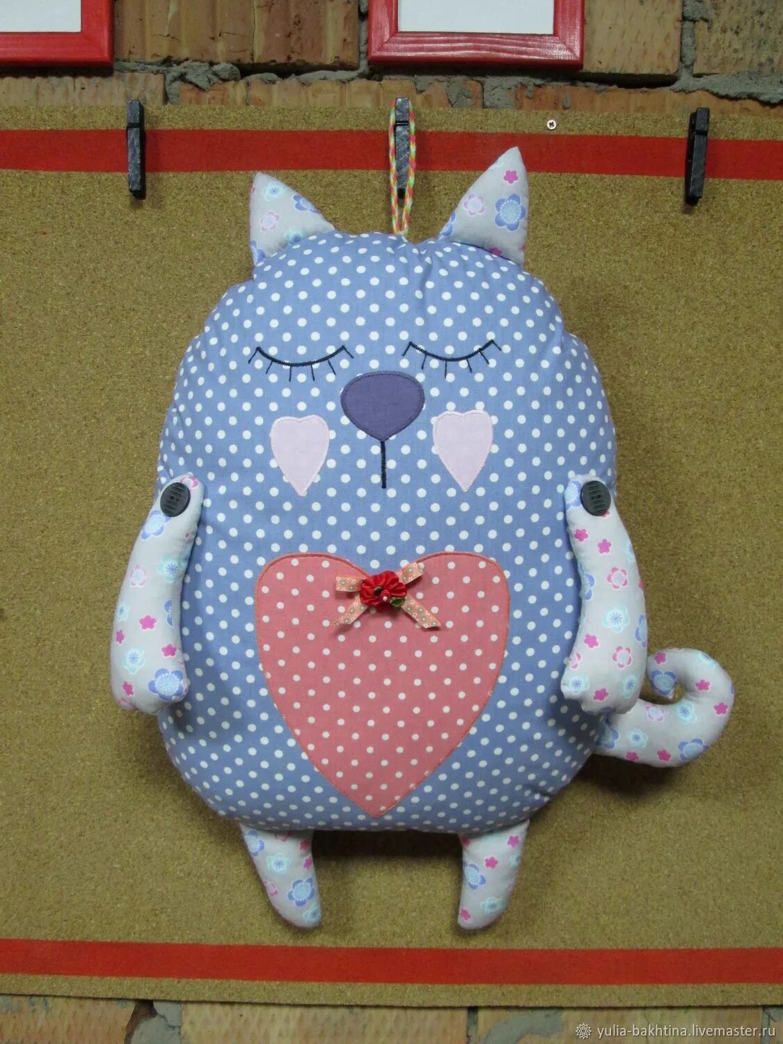 Подушка сплюшка. Подушка кошка. Игрушка подушка кот. Подушка сплюшка. Подушка сплюшка котик.