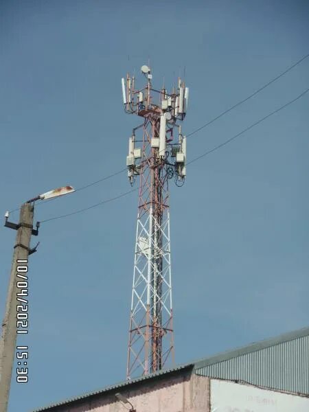 Столб сотовой связи. Антенно-мачтовое сооружение. Вышка 4g. Хабаровск телебашня. Вышка сотовой связи.