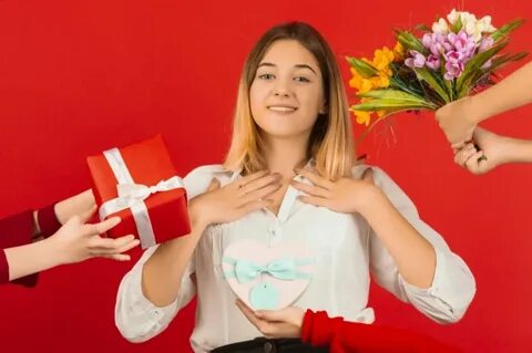 Восьмимартовский переполох. Мужчины рассказали о подарках любимым дамам АиФ Югра