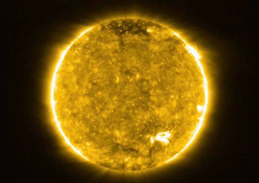 Солнца км. Телескоп gregor снимки солнца. solar orbiter снимки солнца. солар солнце. солнце в космосе.