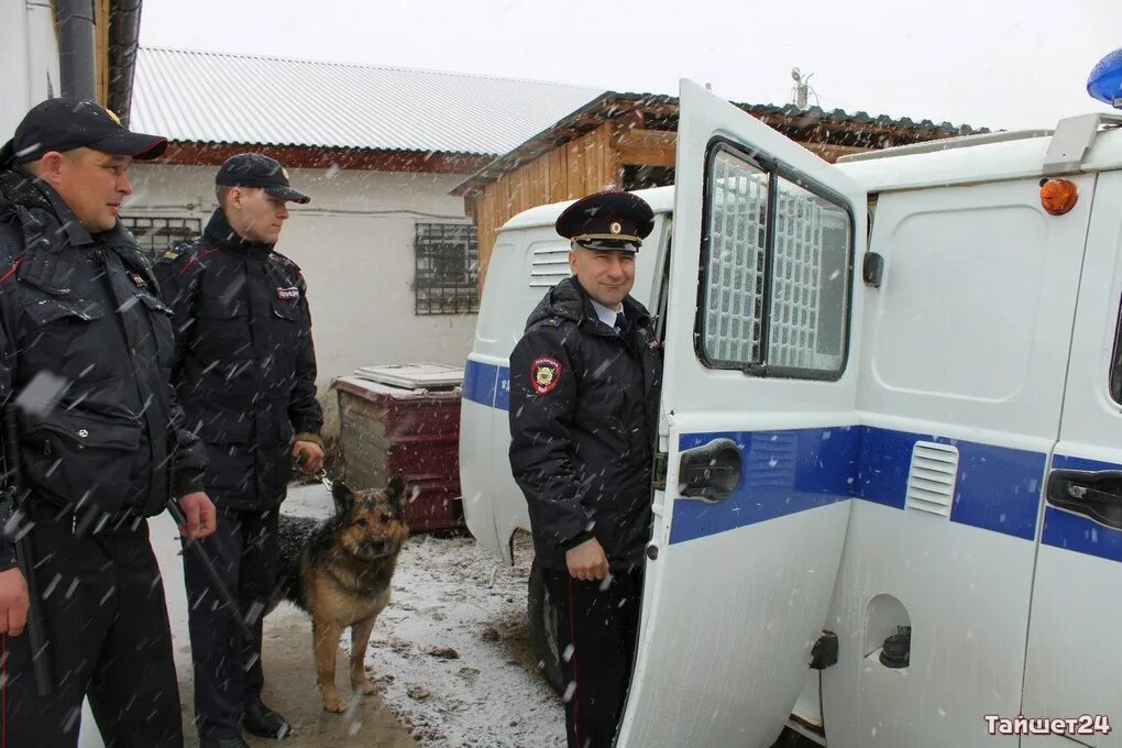 Охрана и конвоирование. День конвойной службы мвд. Конвой полиции. Конвойное подразделение полиции. Охранно конвойная служба.