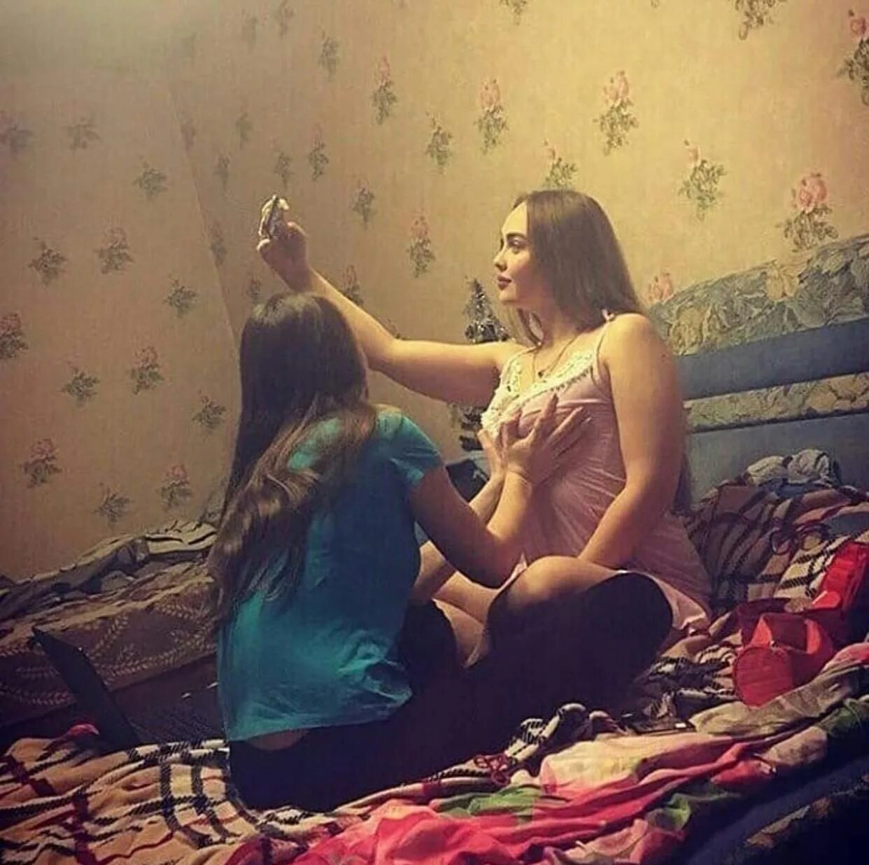 Скрытое видео с подругой