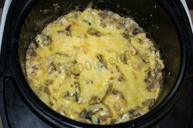 Жульен с грибами в мультиварке. Жульен с курицей и грибами в мультиварке. Жульен с курицей и грибами в духовке. Жульен мясной. Жульен с курицей и грибами в духовке со сметаной на протвине.