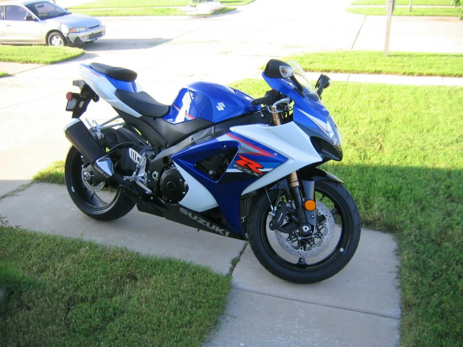 Suzuki 750 2005. Suzuki r1. Yamaha yzf r1 2011. Suzuki gsxr 2007. Honda yamaha r1.
